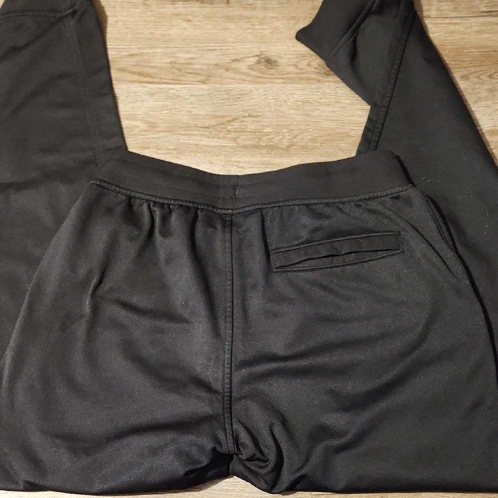Under Armour Black Athletic Pants - Picture 5 of 5